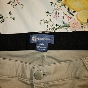 Democracy Absolution Ankle Skimmer Mid Rise Beige Pants